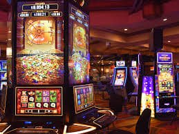 Account balance and spin history view